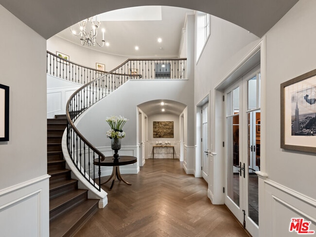Building Photo - 1064 Amalfi Dr