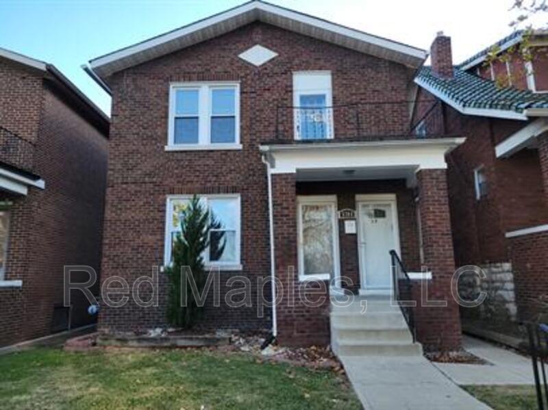 Foto principal - 5704 St Louis Ave