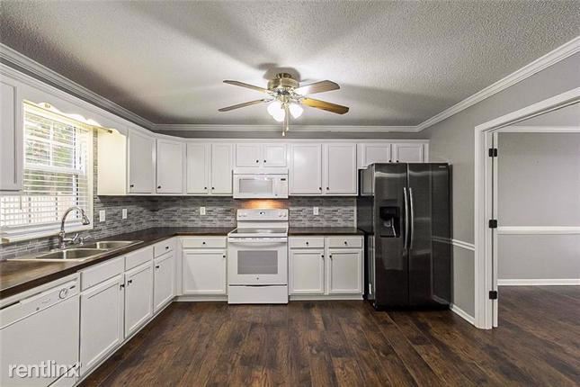 Building Photo - 4 br, 3 bath House - 7 Severn Way