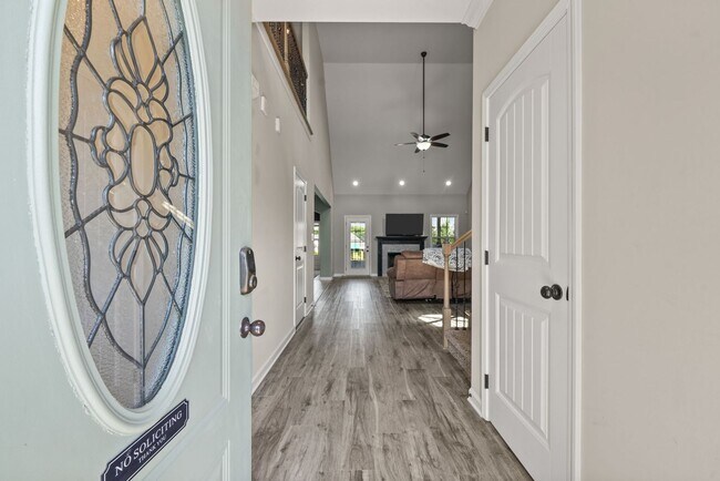 Foto del edificio - Beautiful Home in Summerfield Waiting to C...