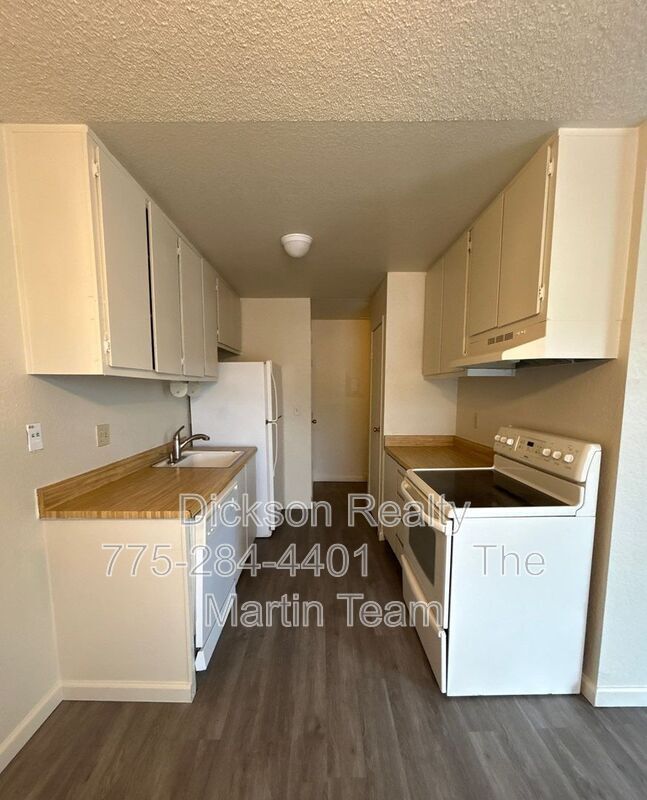 Foto del edificio - 4604 Neil Rd