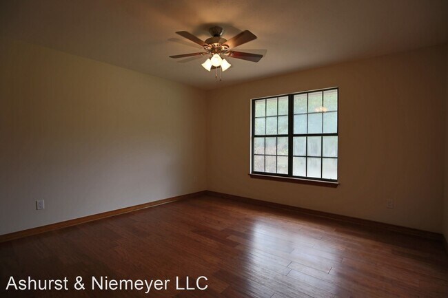 Building Photo - 3 br, 2 bath House - 20 Blue Island Ave.