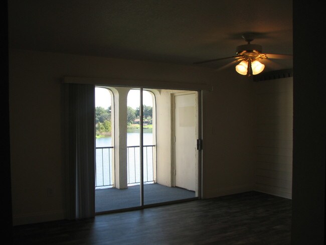 Building Photo - 514 Orange Dr