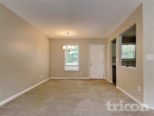 Foto del edificio - 113 Ivy Brook Dr