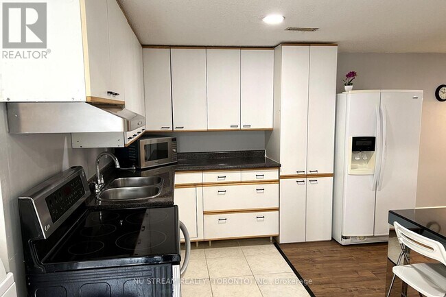 Building Photo - 22 Pagehurst Ct