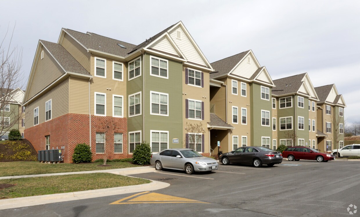 Round Hill Meadows I Apartments Orange, VA