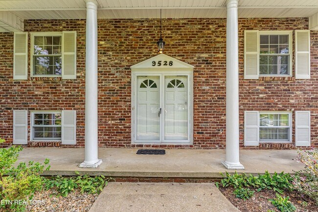 Foto del edificio - 9528 Gulf Park Dr