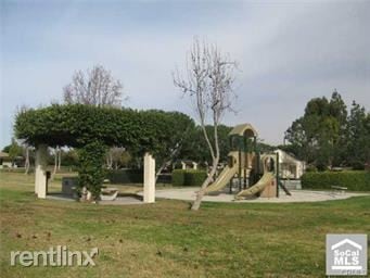 Building Photo - Room for Rent, 1 bath Condo - 35 Firwood R...