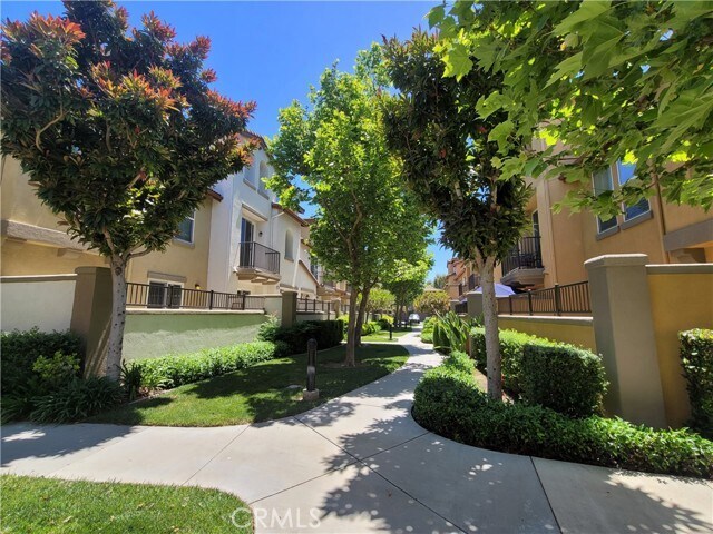Building Photo - 17871 Shady View Dr