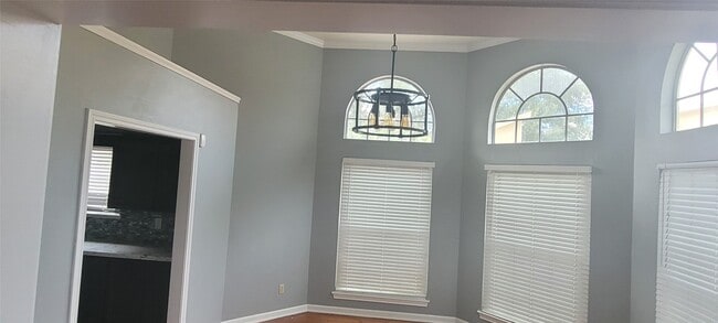 Building Photo - 12007 Carriage Ridge Ct