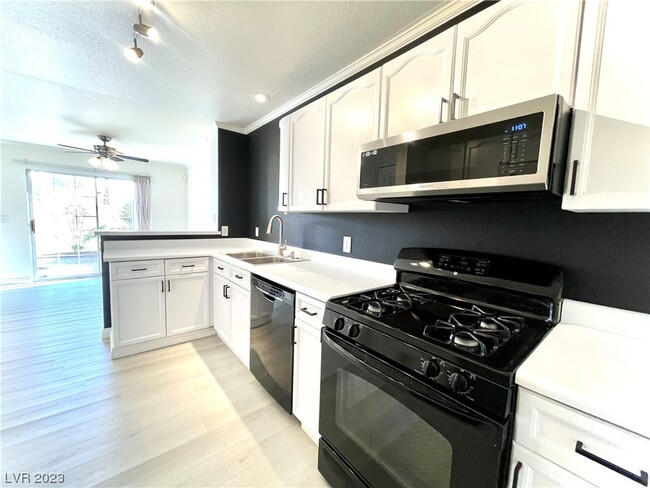 Building Photo - 8011 Delbonita Ave