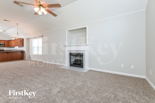 Foto del edificio - 2218 Village Ln