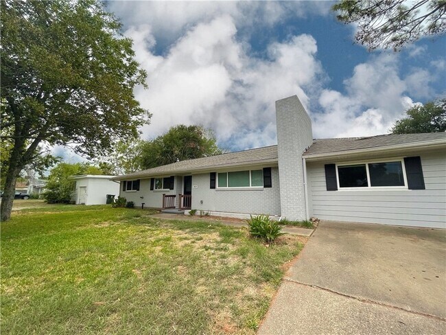 Foto del edificio - 1507 E 25th St