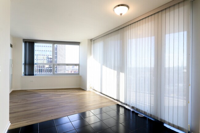 Foto del edificio - 807 Davis St