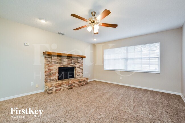 Foto del edificio - 848 Benchwood Ct