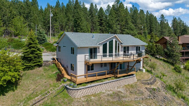 Building Photo - 3700 E Fernan Hill Rd