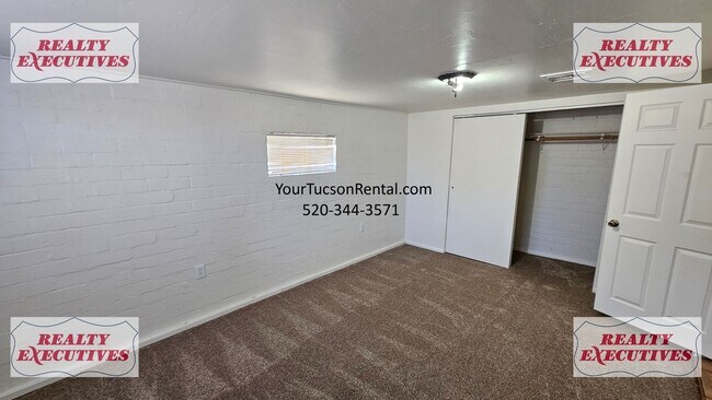 Building Photo - Silverlake Rd & Aviation Rd 3 Bedroom 1 ba...