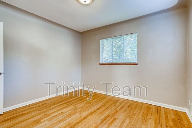 Foto del edificio - 2485 W. 41st Ave.