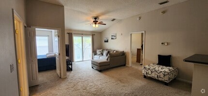 Building Photo - 7036 Deer Lodge Cir