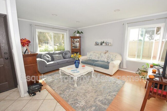 Foto del edificio - 6801 Dove St