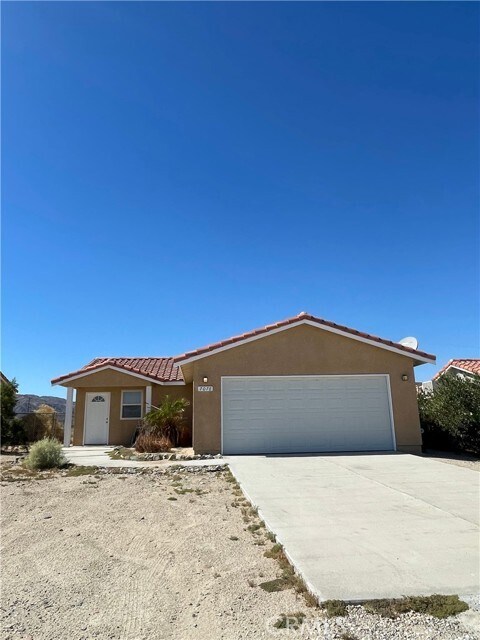 Foto principal - 7078 Sheridan Ave