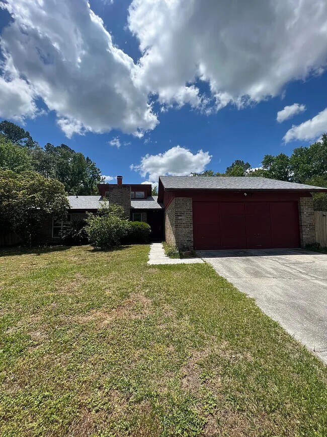 Building Photo - 8717 Bishopswood Dr