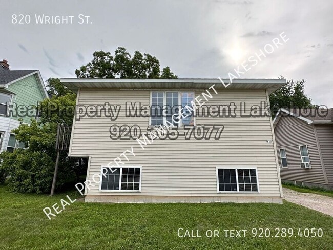 Building Photo - 820 Wright St