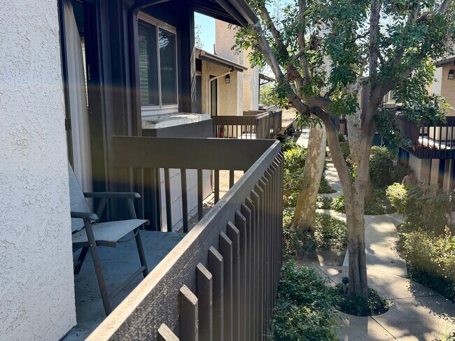 Foto del edificio - 6716 Clybourn Ave