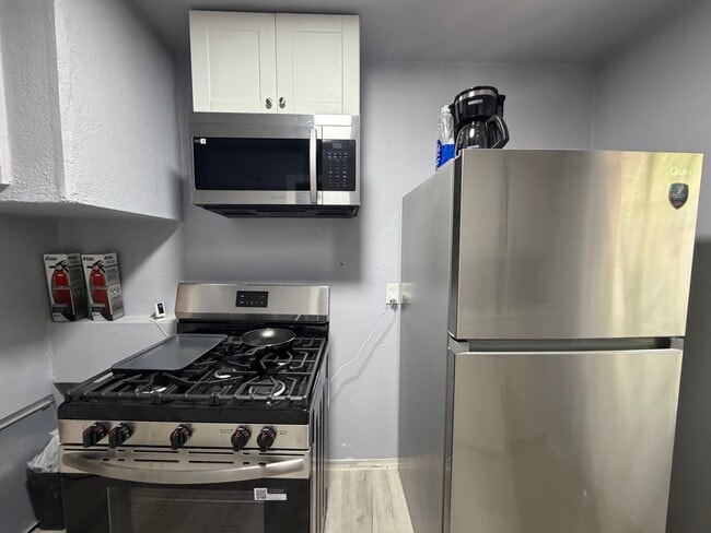 Foto del edificio - 714 SW Dallas St