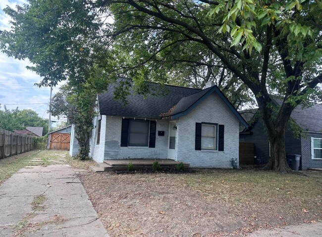 Foto del edificio - 1120 S Columbia Ave