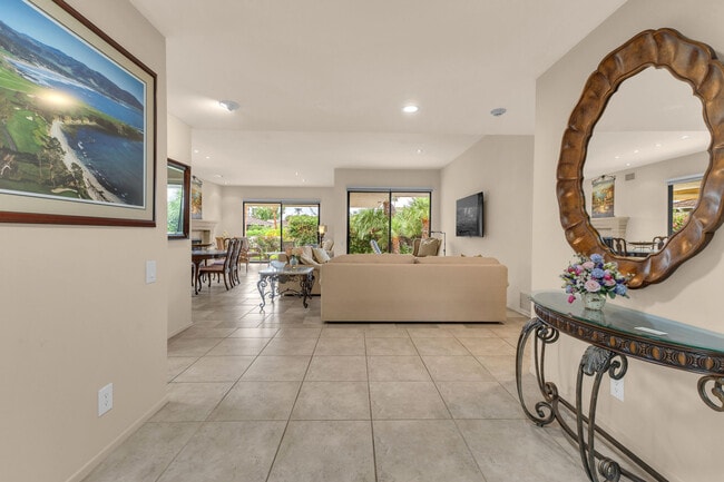 Building Photo - 31 Stanford Dr