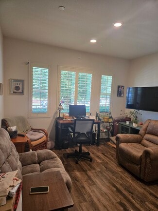 Building Photo - 29902 Western Front Dr