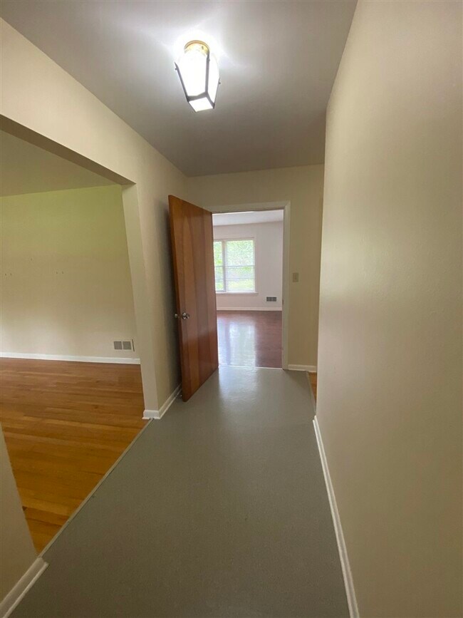 1006 Ivanhoe Rd, Tallahassee, FL 32312 House Rental in Tallahassee