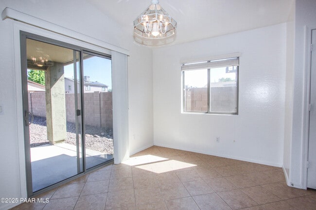 Building Photo - 1450 Taft Ave