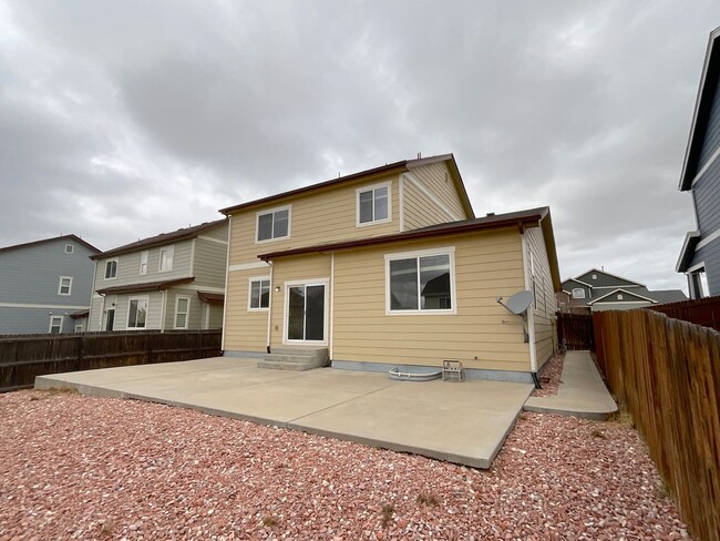Foto del edificio - 4 Bedroom Home Available Near Black Forest...