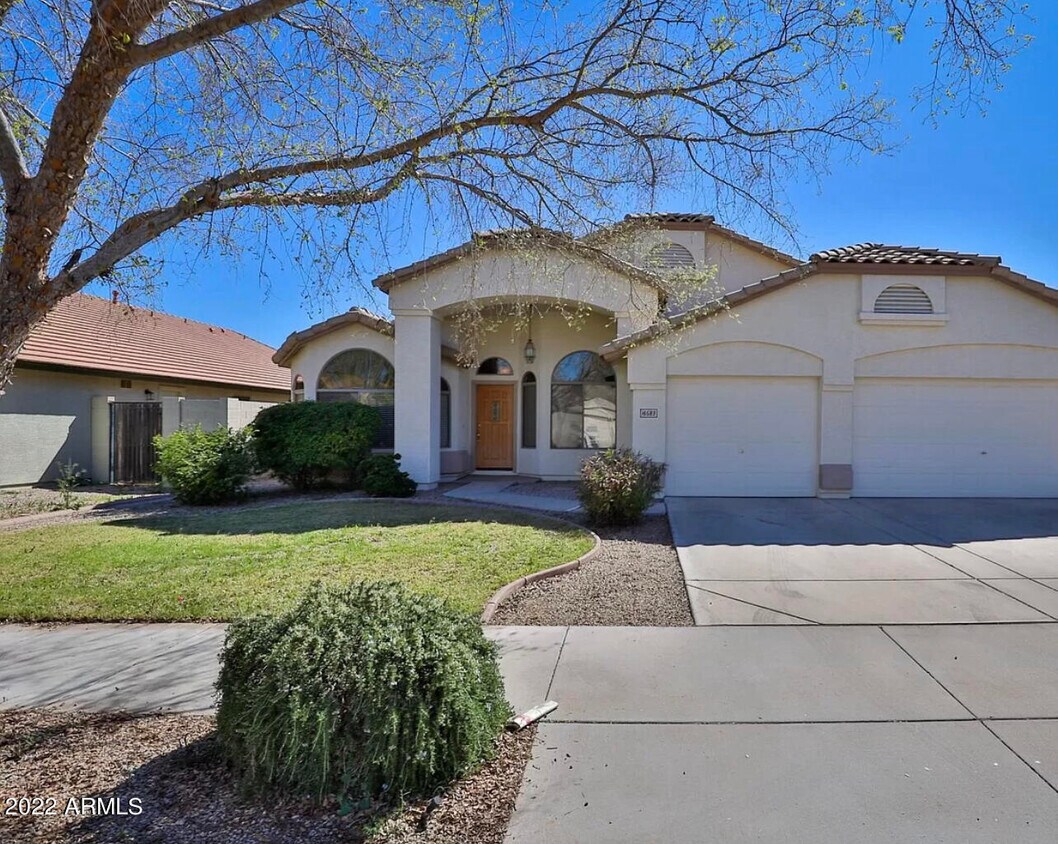 16583 W Woodlands Ave, Goodyear, AZ 85338 House Rental in Goodyear