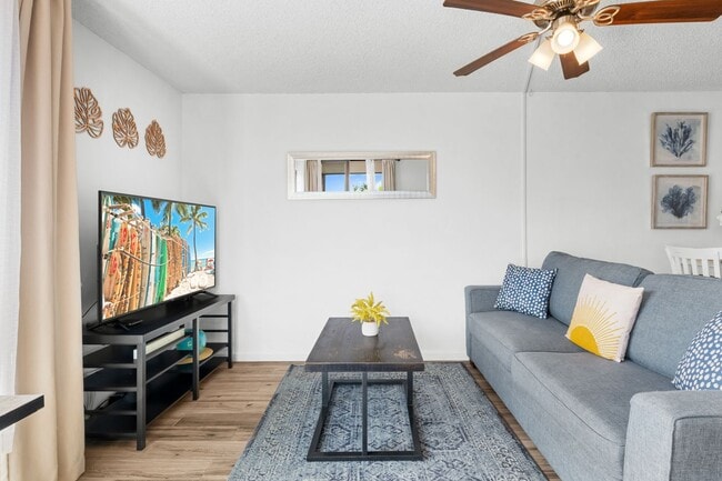Building Photo - Kahana Manor #318 Furnished One Bedroom One Bath Unit