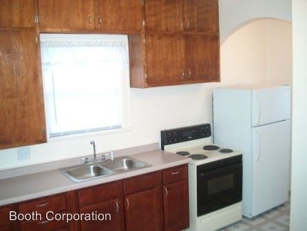 Foto del edificio - 2 br, 1 bath House - 316 W. Indiana Ave.