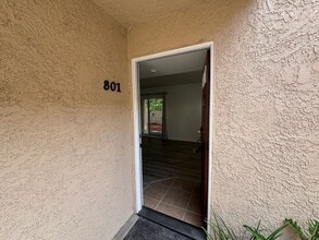 Building Photo - 800 Sea Cliff Way