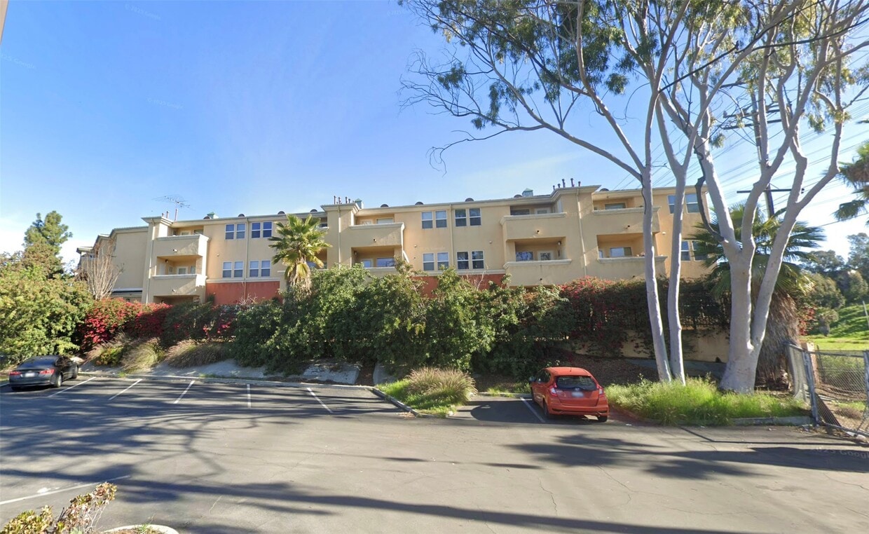 Building Photo - 2201 Via Campo