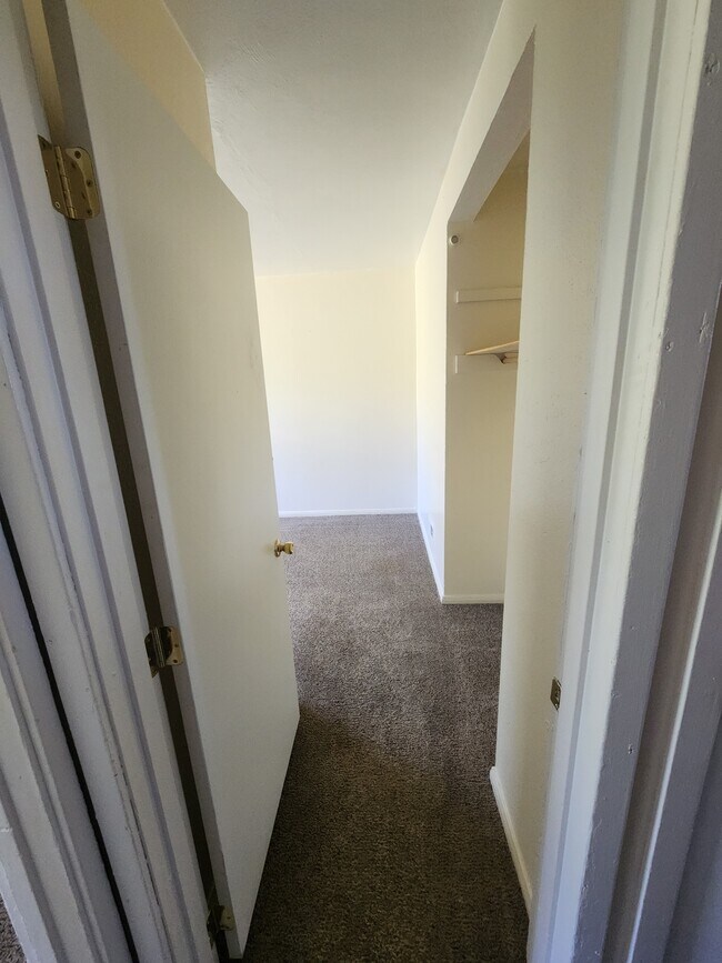 Foto del edificio - 1417 NW Carden Ave