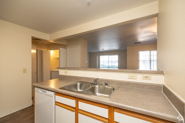 1 habitación, 1 baño - 776 pies cuadrados - Windom - Cocina - The Heights by Marston Lake