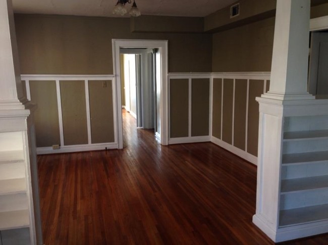 Living Room - State Street Apartments