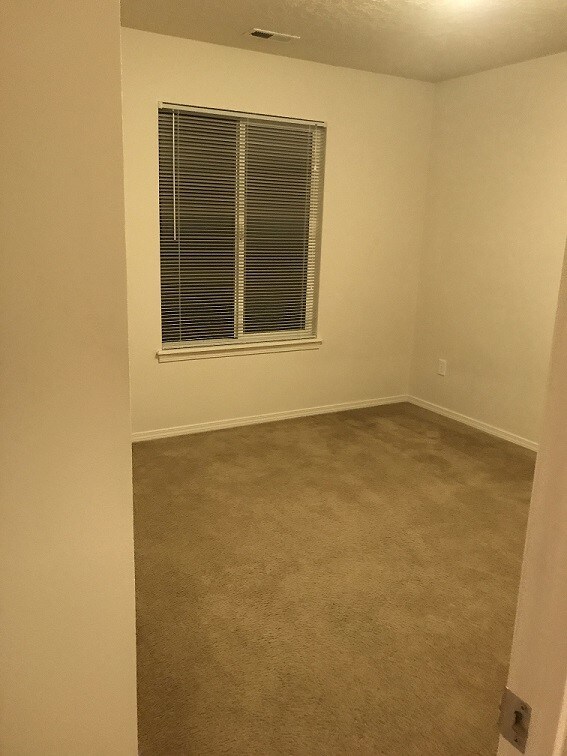 Foto del edificio - 3025 W Marbeth Ct