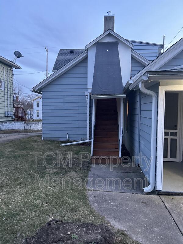 518.5 Oakhill Ave, Jackson, MI 49201 Condo for Rent in Jackson, MI