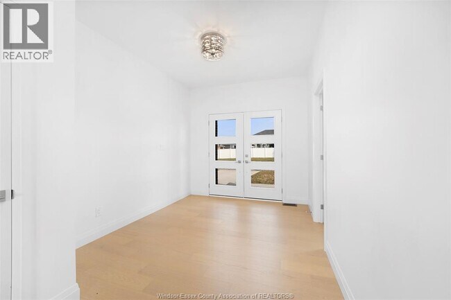 Building Photo - 75 Kingsbridge Dr