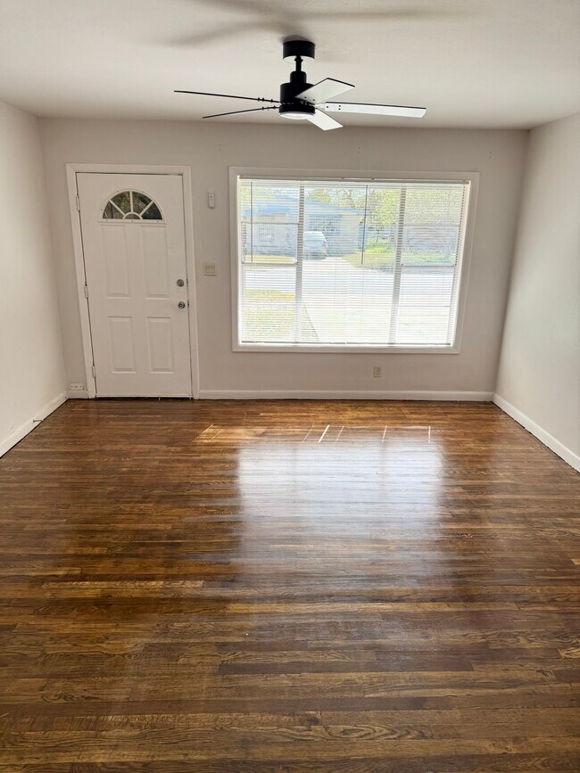 Foto del edificio - 720 Westway Ave