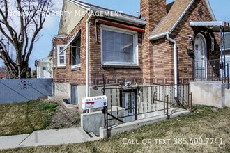 Building Photo - 1430 Denver St