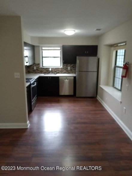 Building Photo - 5 Claridge Ct