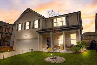 Building Photo - 7246 Gladstone Cir